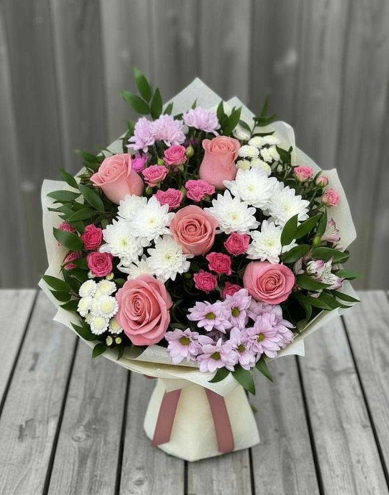Букет цветов из: Альстромерии, Гвоздики, Розы и Хризантемы в Кумёны