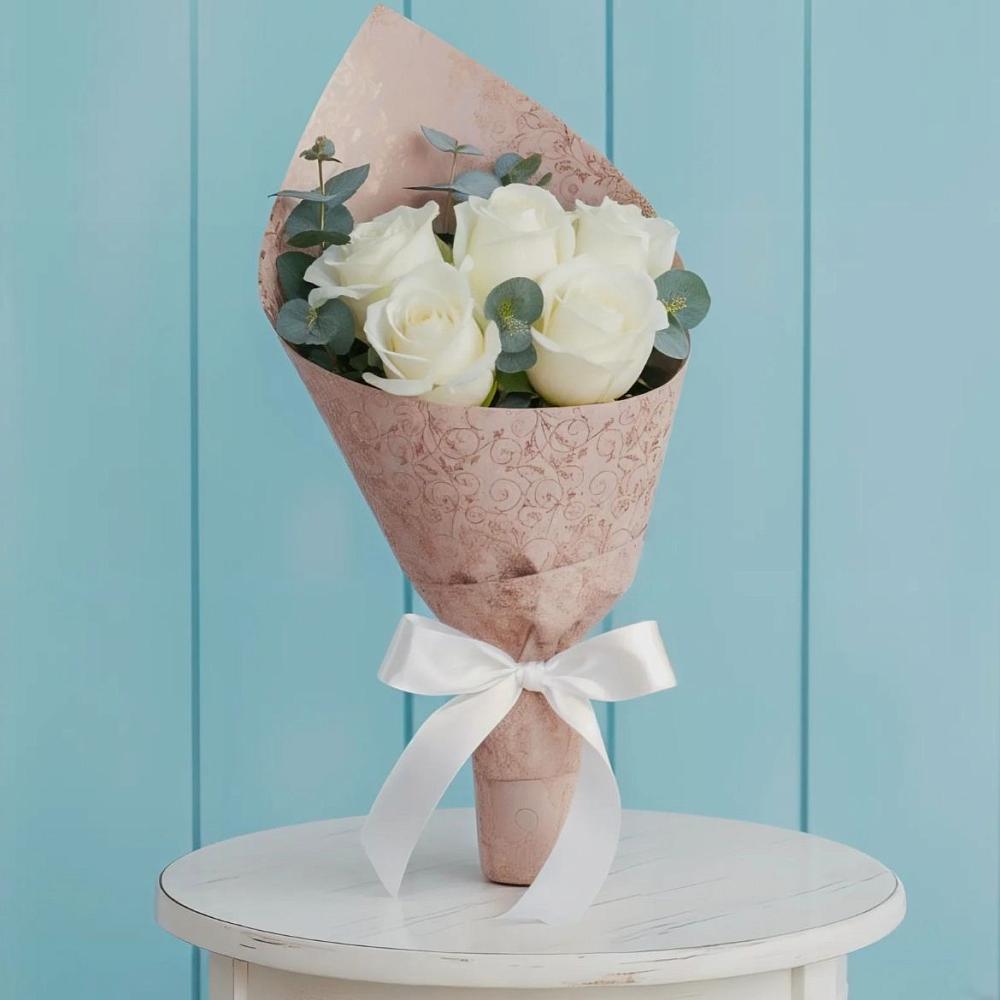 Букет цветов из: Розы в Кумёны