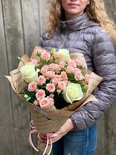 Букет цветов из:  Розы в Кумёны