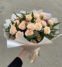 Букет Кремовые розы Латте в Кумёны