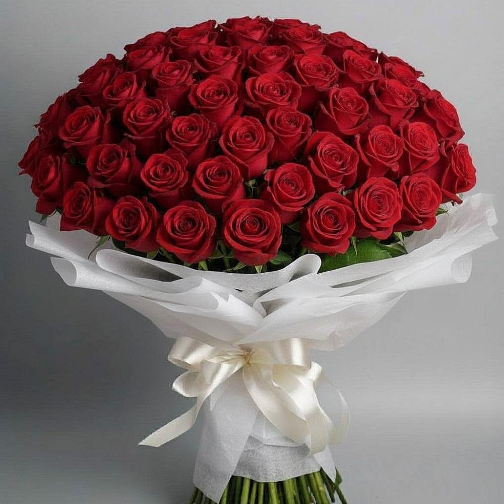 Букет 101 Красная роза Блэк Мэджик в Кумёны