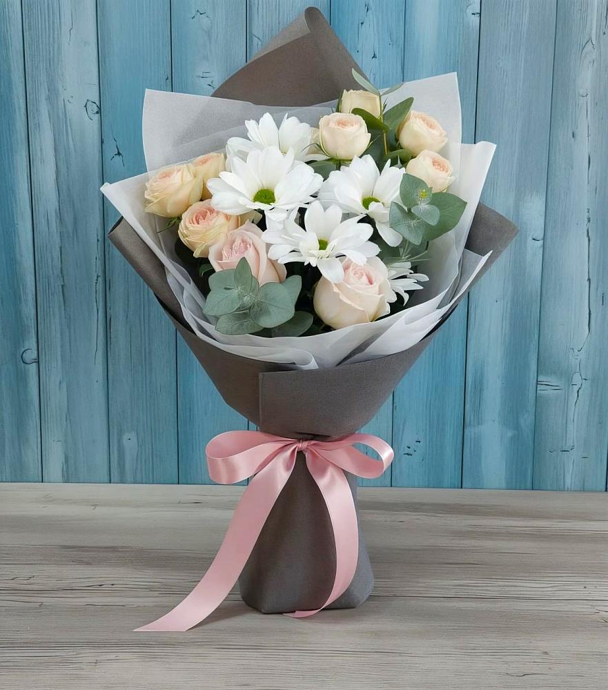 Букет цветов из: Хризантемы и Розы в Кумёны