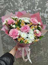 Букет цветов из:  Гвоздики, Орхидеи и Розы #REPLACE_PRED# Кумёны