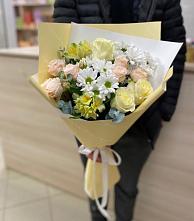Букет цветов из:  Альстромерии, Розы и Хризантемы в Кумёны