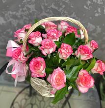 Цветочная композиция из Розы в корзине в Кумёны