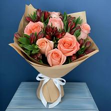 Букет цветов из:  Розы и Альстромерии в Кумёны