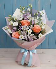 Букет цветов из:  Лизиантусы, Розы, Альстромерии и Гипсофила #REPLACE_PRED# Кумёны