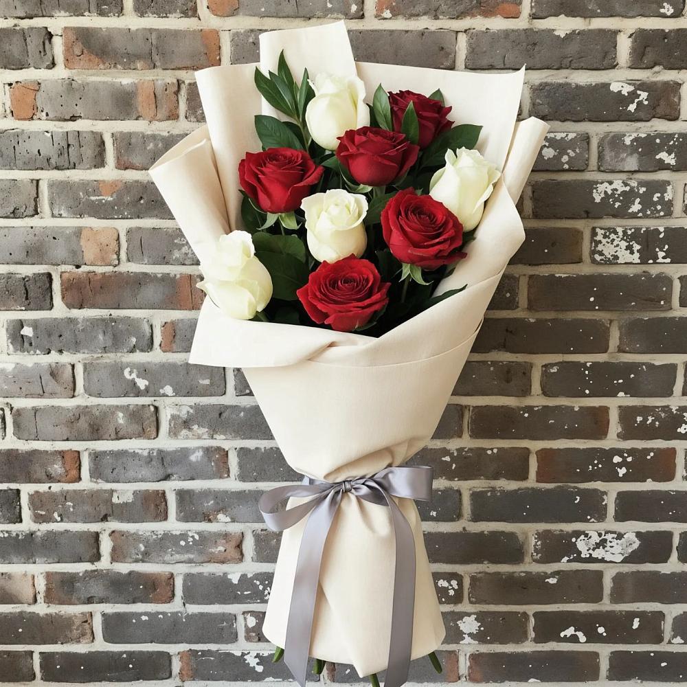 Букет цветов из: Розы в Кумёны