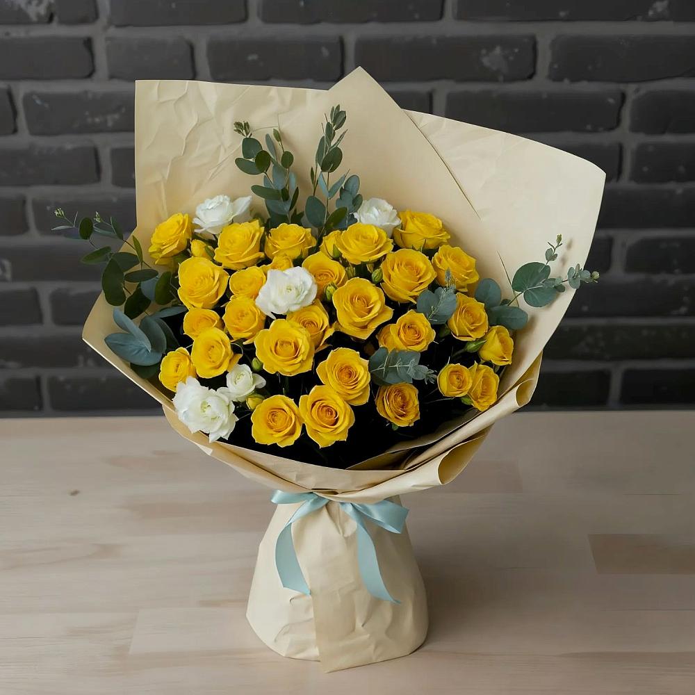 Букет цветов из: Розы в Кумёны