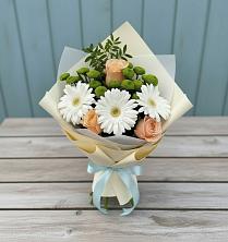 Букет цветов из:  Герберы, Розы и Хризантемы в Кумёны