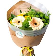 Букет герберы и розы в Кумёны Букет цветов из: Герберы, Розы и Хризантемы в Кумёны