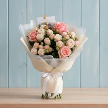 Букет цветов из:  Розы в Кумёны